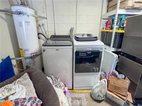 965 W Imperial 54 , La Habra, CA