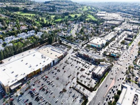 965 W Imperial 54 , La Habra, CA