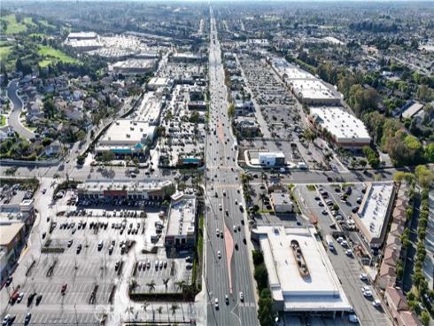 965 W Imperial 54 , La Habra, CA