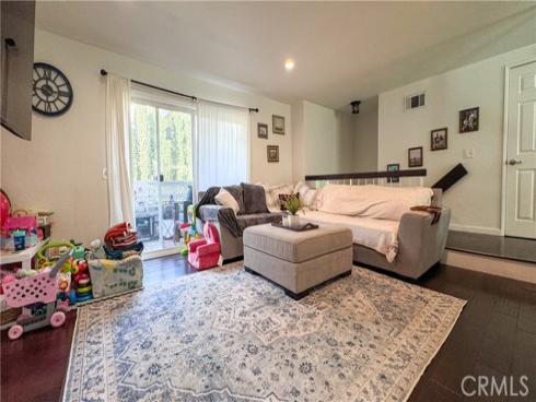 965 W Imperial 54 , La Habra, CA