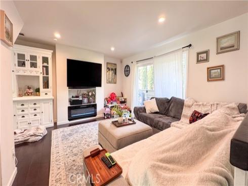 965 W Imperial 54 , La Habra, CA