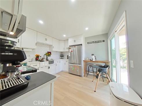 901 Las Lomas 84 Drive, La Habra, CA