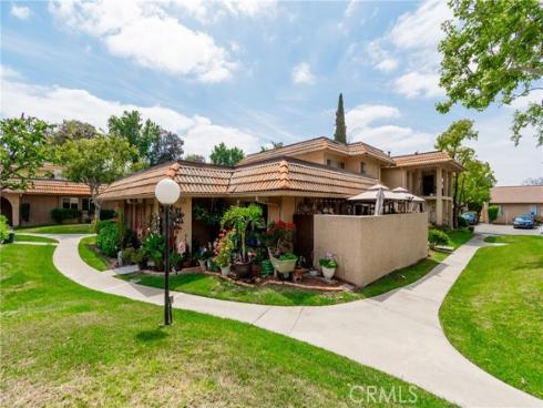 1064 Las Lomas A Drive, La Habra, CA