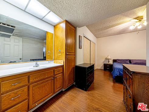 951 S Idaho 71 Street, La Habra, CA