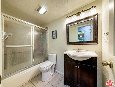 951 S Idaho 71 Street, La Habra, CA