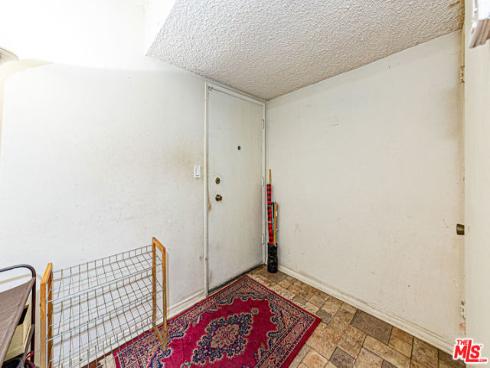 951 S Idaho 71 Street, La Habra, CA