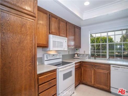 931 W Country View , La Habra, CA