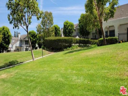 931 W Country View , La Habra, CA