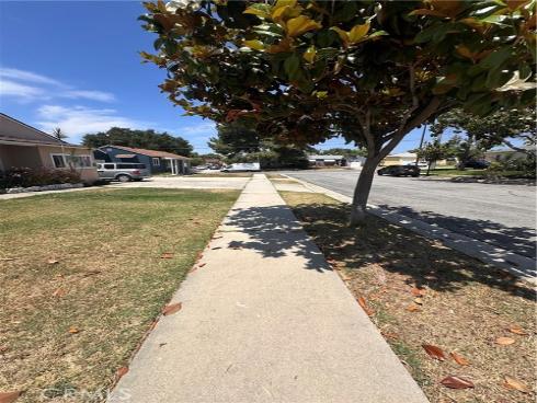 910 W Florence   Avenue, La Habra, CA