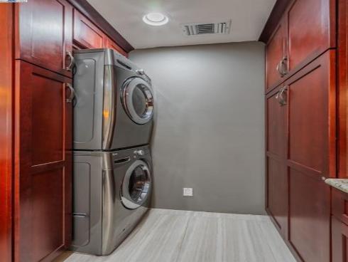 1651 W El Portal Dr , La Habra, CA