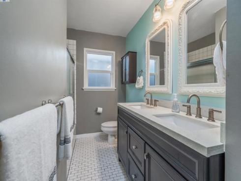 1651 W El Portal Dr , La Habra, CA