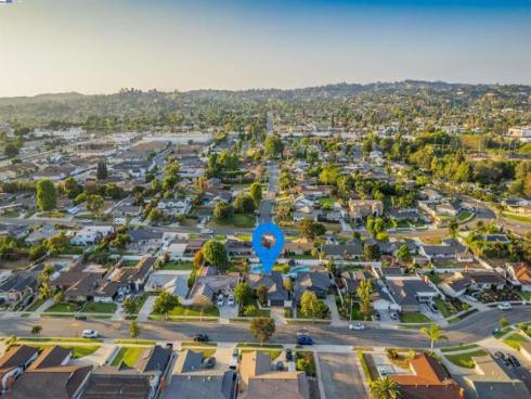 1651 W El Portal Dr , La Habra, CA