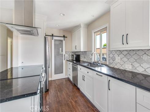 901 Citrus 17B Drive, La Habra, CA