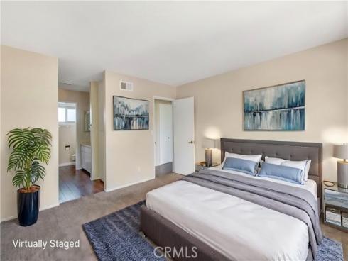 901 Citrus 17B Drive, La Habra, CA