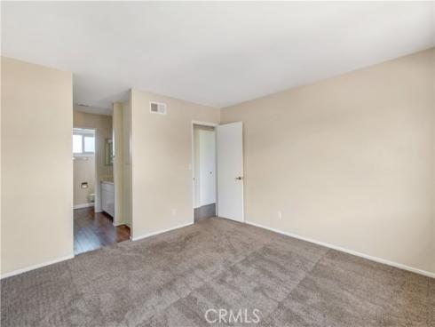 901 Citrus 17B Drive, La Habra, CA