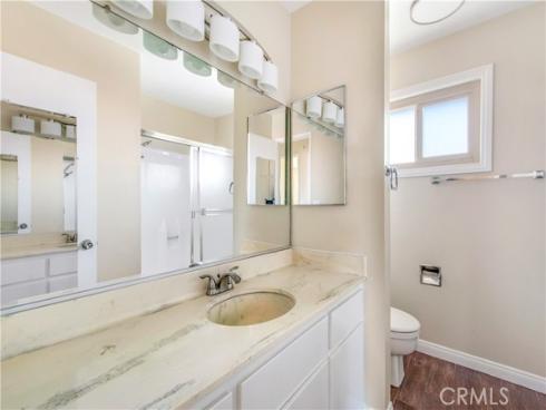 901 Citrus 17B Drive, La Habra, CA