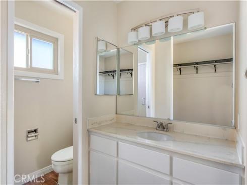 901 Citrus 17B Drive, La Habra, CA