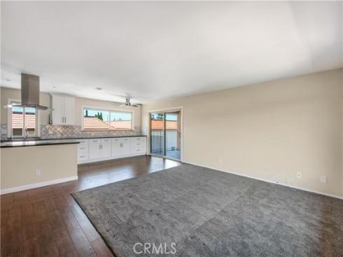 901 Citrus 17B Drive, La Habra, CA