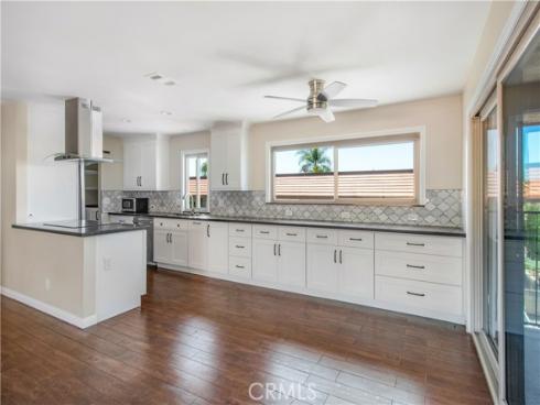 901 Citrus 17B Drive, La Habra, CA