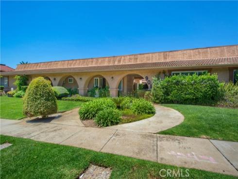 901 Citrus 17B Drive, La Habra, CA