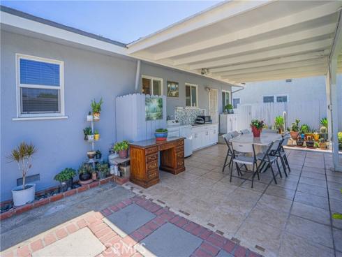 521 W. Erna Avenue, La Habra, CA