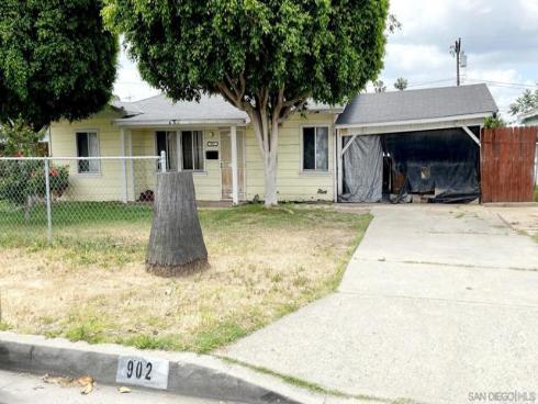 902 E Greenwood Ave , La Habra, CA