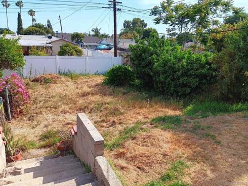 902 E Greenwood Ave , La Habra, CA