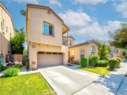 1330 W Marigold Avenue, La Habra, CA