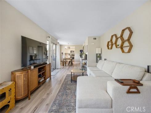 543 S Walnut 11 Street, La Habra, CA