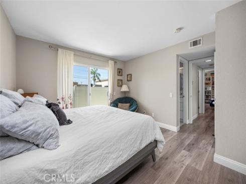 543 S Walnut 11 Street, La Habra, CA