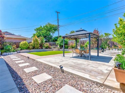 335 E Francis Avenue, La Habra, CA