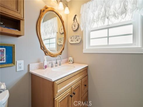 650 E Parkwood Avenue, La Habra, CA