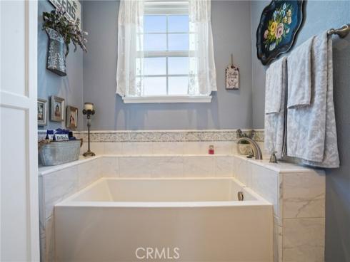 650 E Parkwood Avenue, La Habra, CA