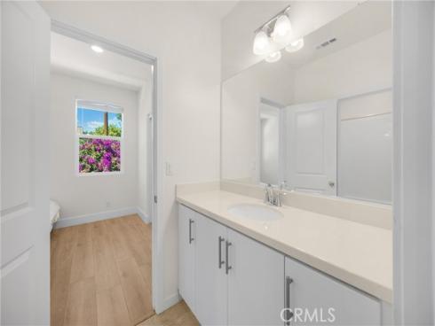 300 Vista Drive 94 , La Habra, CA