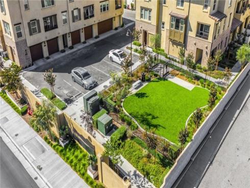 300 Vista Drive 94 , La Habra, CA