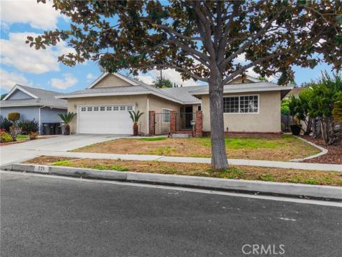 220 Gwynwood , La Habra, CA