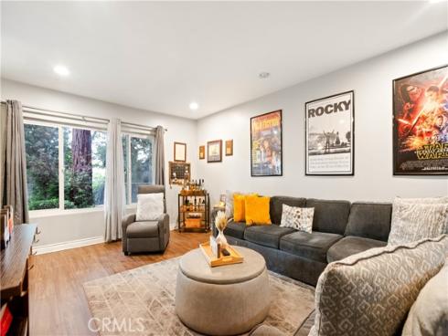 985 S Idaho  61 , La Habra, CA