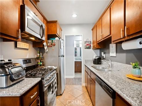 985 S Idaho  61 , La Habra, CA