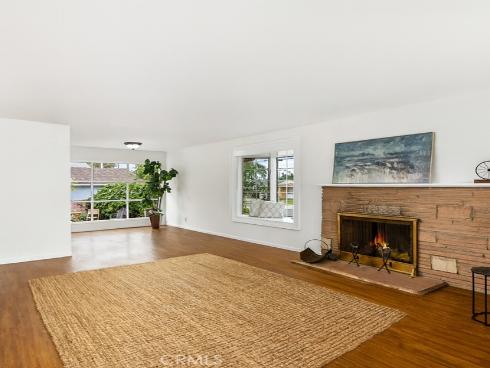 1000  Dolores  , La Habra, CA