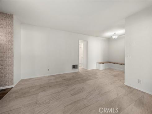 1052 S Idaho  19 , La Habra, CA