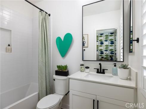 322 E William   Way, La Habra, CA