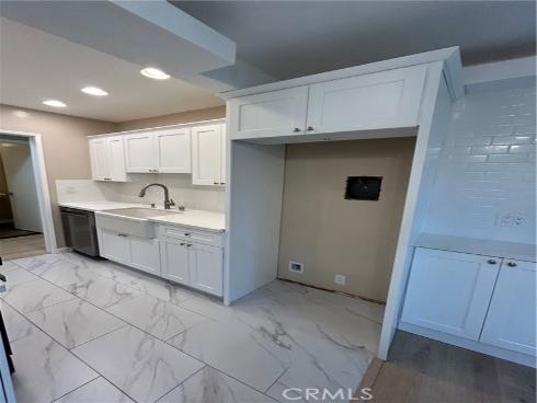 965 S Idaho  4 , La Habra, CA