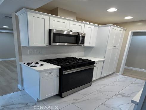 965 S Idaho  4 , La Habra, CA