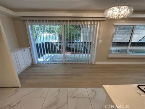 965 S Idaho  4 , La Habra, CA