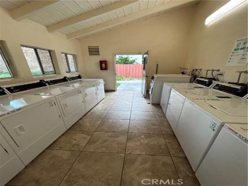 965 S Idaho  4 , La Habra, CA