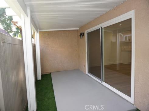 875  Las Lomas  B , La Habra, CA