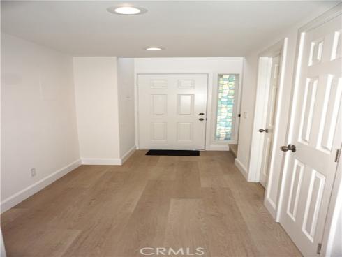 875  Las Lomas  B , La Habra, CA