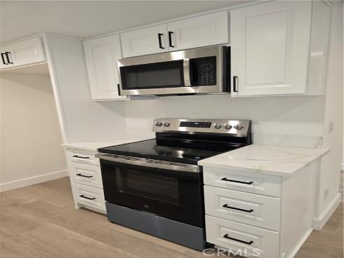 875  Las Lomas  B , La Habra, CA