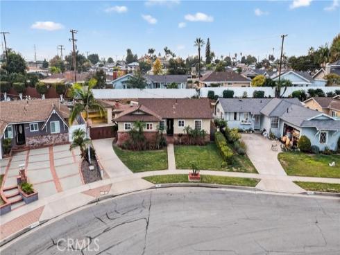 581  Kern   Street, La Habra, CA