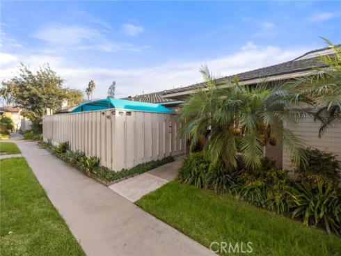 945  Glencliff  , La Habra, CA